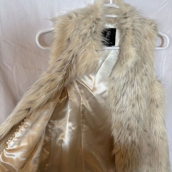 RACHEL ZOE Woman's Faux Fur Satin Lined Vest Super Soft Size Small - Picture 3 of 6